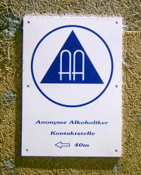 Schild der Anonymen Alkoholiker